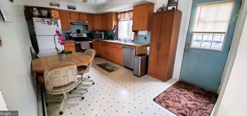 612 Convent Rd, Chester PA 19014-1123 exterior