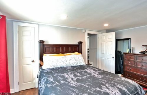 23 Laurel Ave, Maplewood NJ  07040-3547 exterior