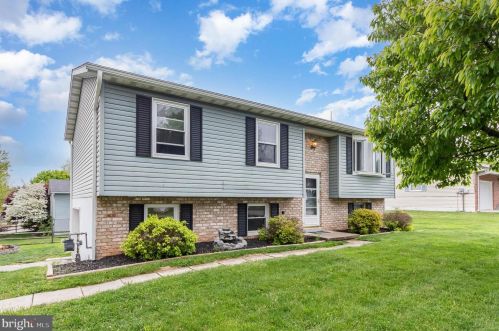 63 Allen Dr, Hanover, PA 17331-9375