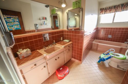 420 Chandler Blvd, Chandler AZ 85226-3893 exterior