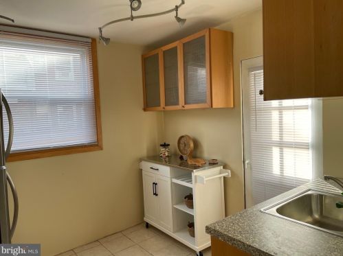 4029 Dungan St, Philadelphia PA 19124-5316 exterior