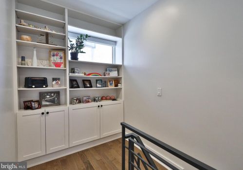 1427 Kater St, Philadelphia PA 19147-1851 exterior