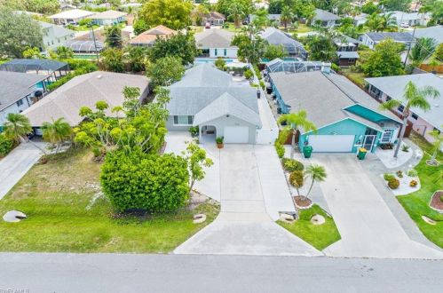 760 100 Ave, Naples FL 34108-2240 exterior