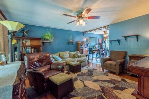 7477 Dakota St, Gary IN 46405-1721 exterior