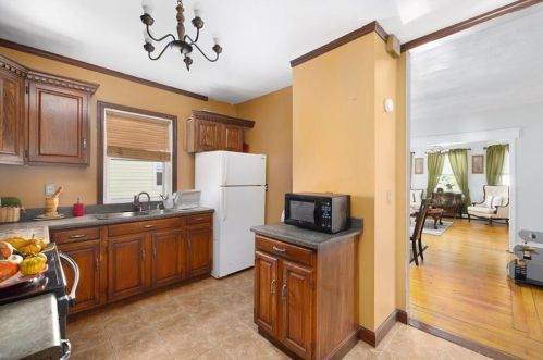 86 Georgia Ave, Providence RI 02905-5409 exterior