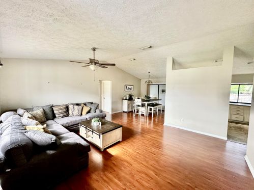 507 Aster Rd, Fort Pierce FL  34953-2904 exterior