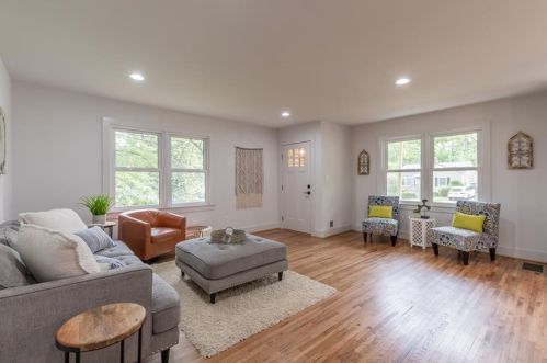 1897 Dorsey Ave, Atlanta GA  30344-6846 exterior