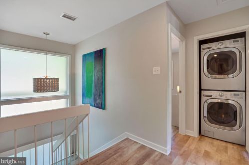 3000 Wessynton Way, Alexandria VA 22309-2225 exterior