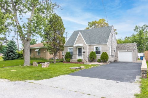 3746 115th Pl, Chicago, IL 60803-6206