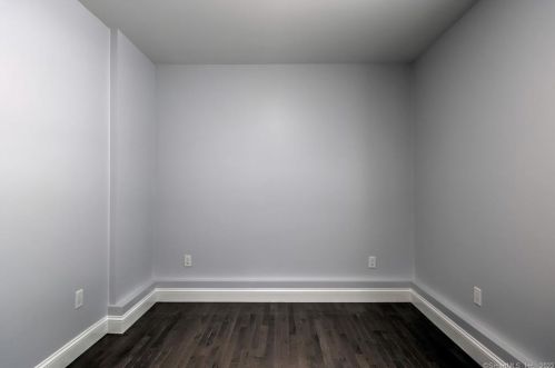 27 Myrtle St, Norwalk CT 06855-1314 exterior