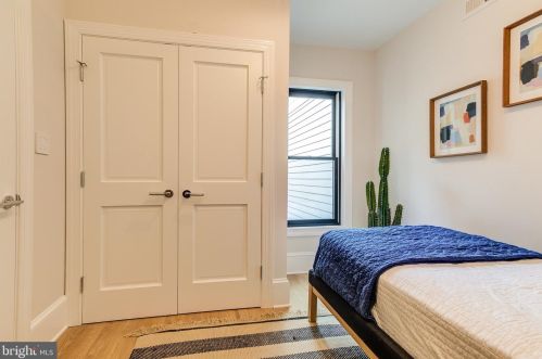 1924 10th St, Washington DC  20001-4112 exterior