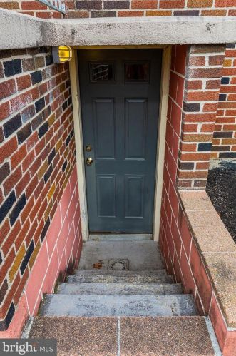 1310 Maple Ave, Lancaster PA 17603-4614 exterior