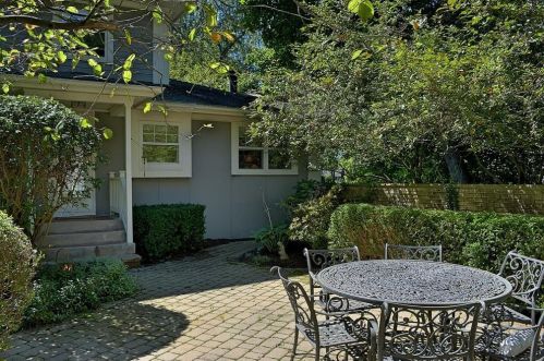 344 Woodstock St, Bull Valley, IL 60014-4232