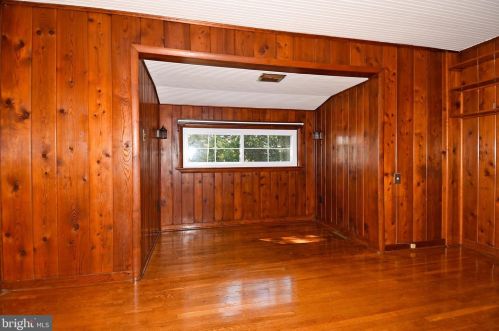 5746 15th St, Arlington VA  22205-2857 exterior