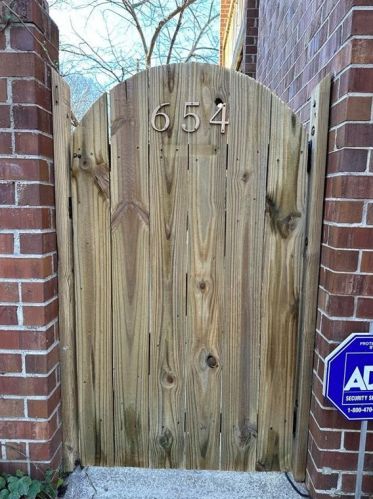 654 Cleburne Ter, Atlanta GA  30306-4421 exterior