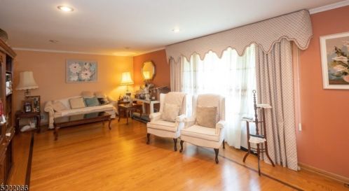 491 Stalevicz Ln, Rahway, NJ 07065-1726