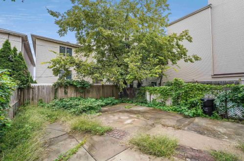 308 Palisade Ave, Union City NJ 07087-5209 exterior