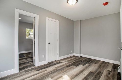 324 Michigan Ave, Three Rivers MI 49093-1124 exterior