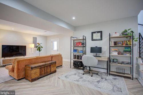 1101 44th Pl, Washington DC  20019-4906 exterior