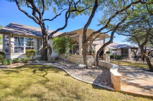 202 San Saba Dr, Georgetown TX 78633-5126 exterior