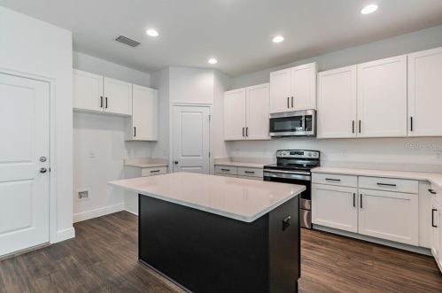 2113 Carmen St, Tampa FL 33606-1202 exterior