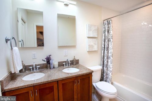 418 Capitol St, Washington DC  20003-4012 exterior