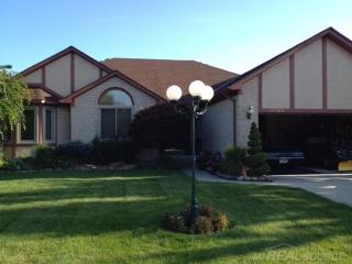 34388 Blaire Ave, New Baltimore MI  48047-3143 exterior