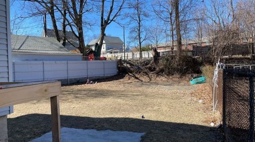 28 Randall Pl, Springfield, MA 01108-1930