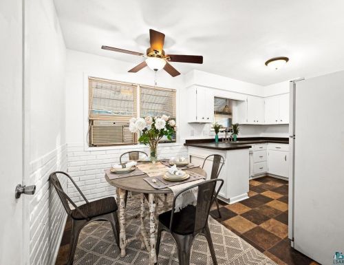 4896 1 Ave, Duluth MN 55803-1361 exterior