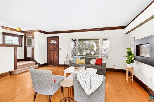 406 43 Ave, Duluth MN 55807-1555 exterior