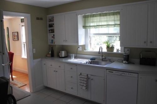 61 Windsor St, Springfield, MA 01106-1936