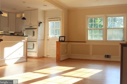 1605 Mary Ellen Ct, Mc Lean VA  22101-5023 exterior