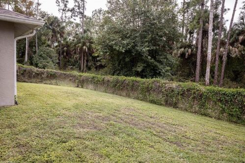 1221 31 St, Naples FL 34117-3102 exterior