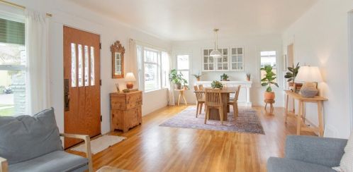 1207 Myrtle St, Turlock CA  95380-4933 exterior