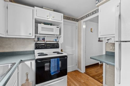 6739 Madison Ave, Pittsburgh PA 15122-2737 exterior