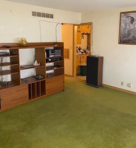 4502 74th St, Milwaukee, WI 53218-5430