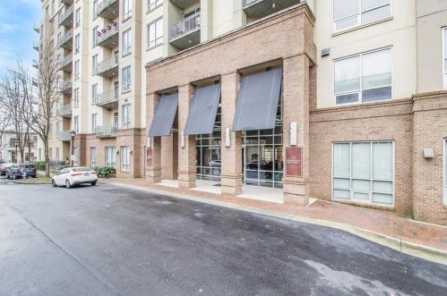 711 Cosmopolitan Dr, Atlanta GA  30324-3600 exterior