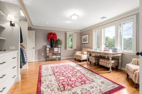 235 Warren St, Brookline MA 02445-5942 exterior