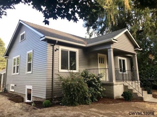 950 18 St, Salem OR  97301-2272 exterior