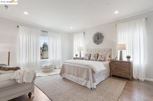 2325 8 St, Berkeley CA 94710-2311 exterior