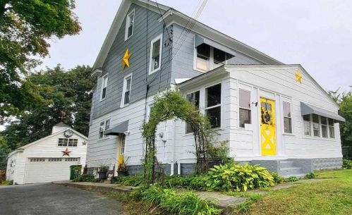 34 Violet Ave, Poughkeepsie, NY 12601-1521