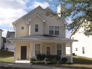 4519 Parkway Cir, Atlanta, GA 30349-9403