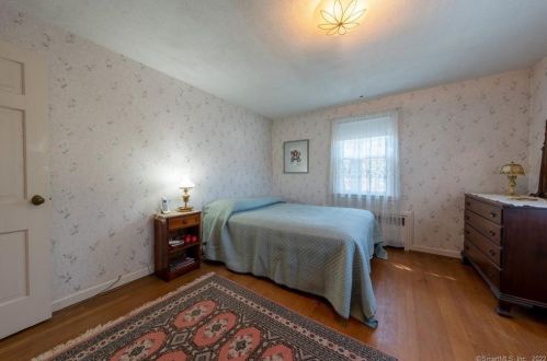 648 Park Rd, Hartford CT 06119-1749 exterior