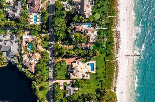 450 Gulf Shore Blvd, Naples FL 34103-2647 exterior