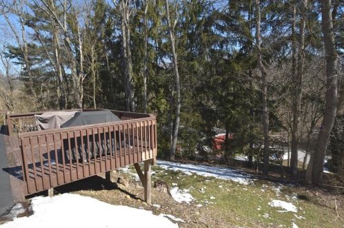 820 Bethany Dr, Pittsburgh PA 15215-1207 exterior