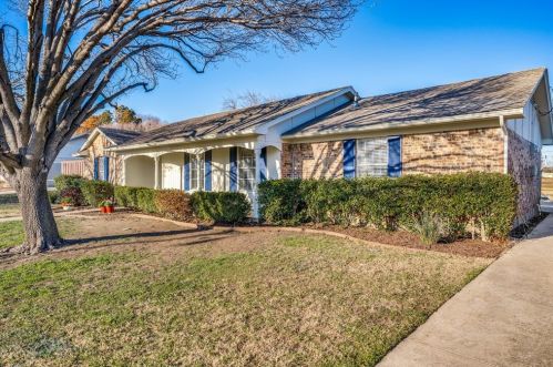 3145 Brookhaven Club Dr, Dallas, TX 75234-3768