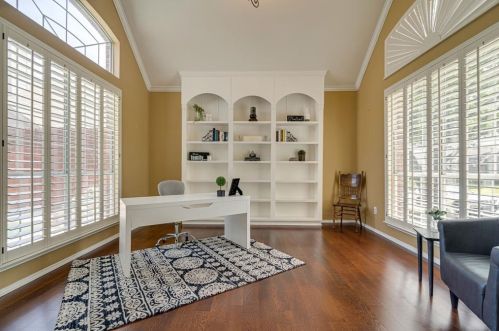 4131 Briarbend Rd, Dallas TX  75287-3977 exterior