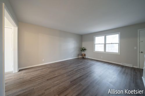 4301 36th St, Grand Rapids MI 49512-1947 exterior