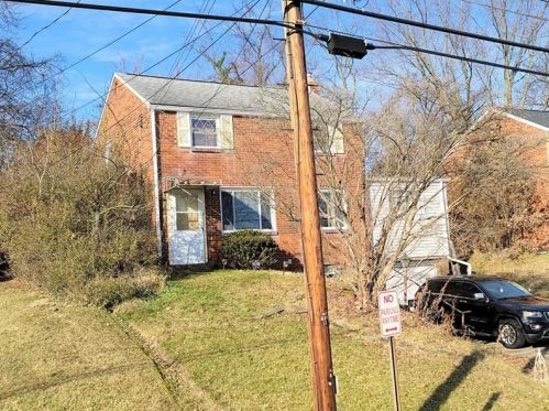 540 Burton Dr, Pittsburgh, PA 15235-4420