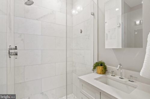 420 3rd St, Washington DC  20003-1930 exterior